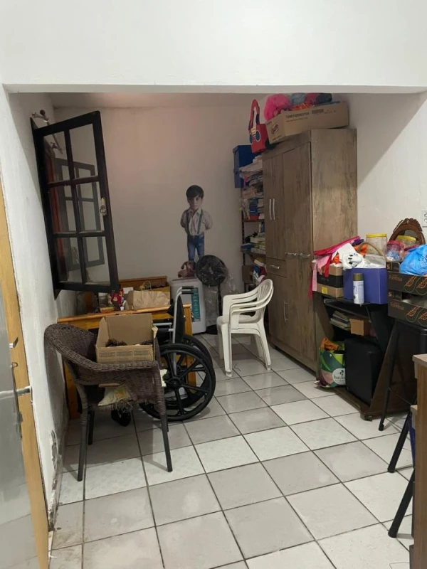 Foto 8: CASA PQ DAS FLORES 3 DOM/SUITE LOTE INTEIRO